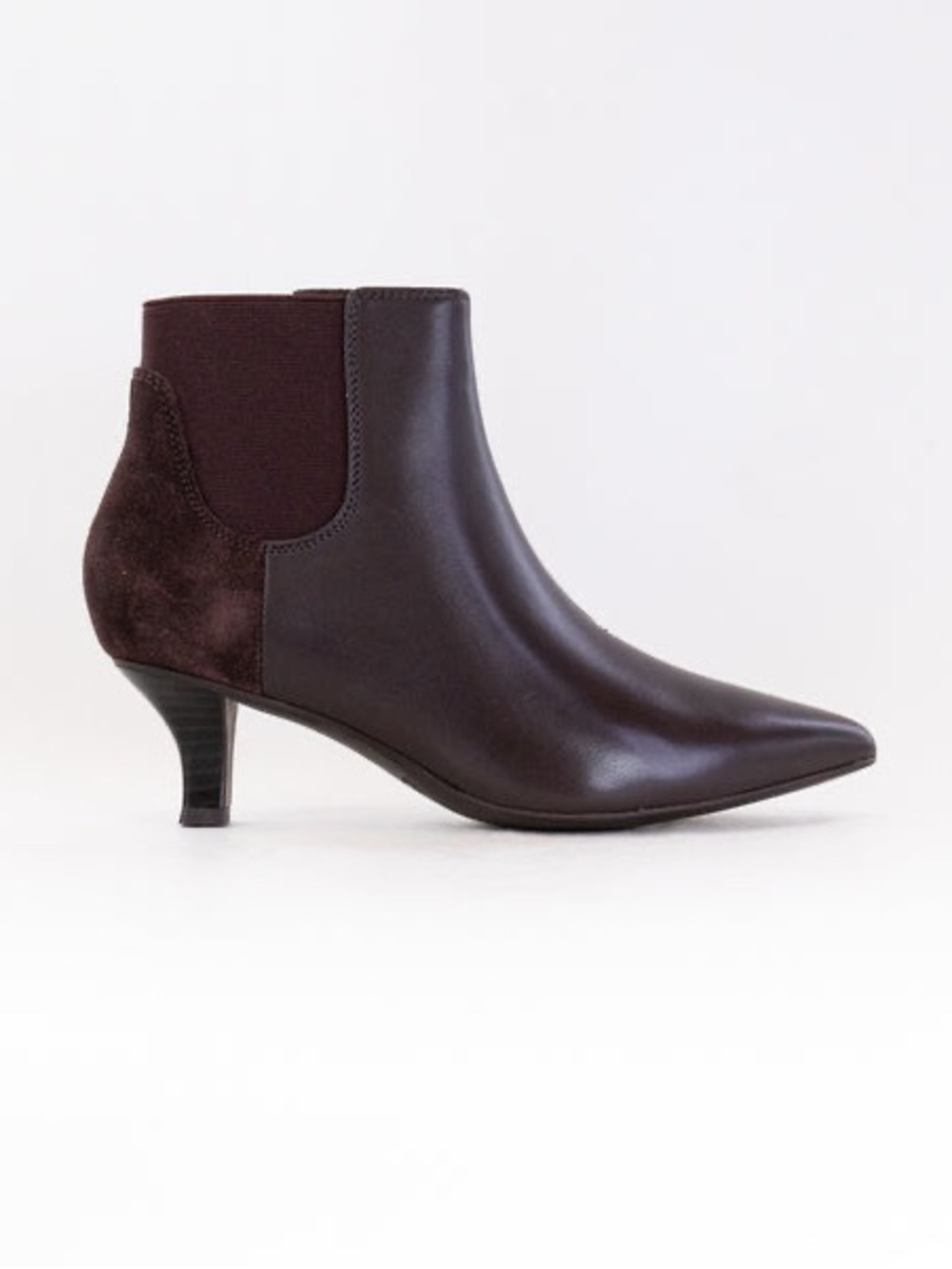 Clarks Women's Dark Brown Pointed Leather Chelsea Ankle Boots - Picture 1 of 7